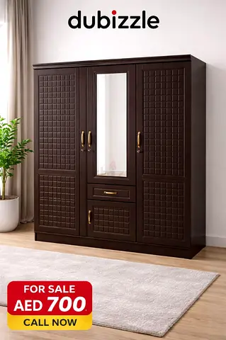 Modern style 3door cabinet available good for you