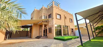 Spacious Villa/ Extra Outdoor Parking/Unfurnished