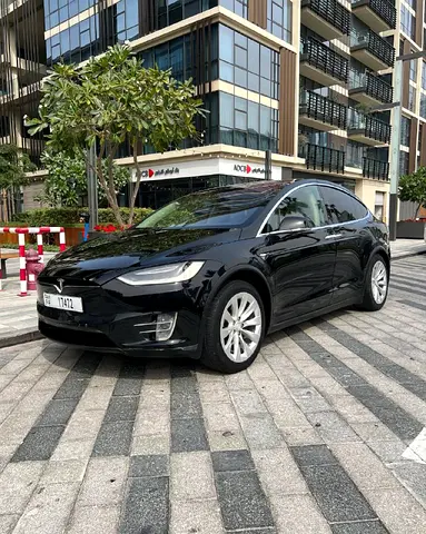 URGENT PRICE!!! Tesla Model X 90D – Black – GCC – Falcon Doors  - Excellent Condition