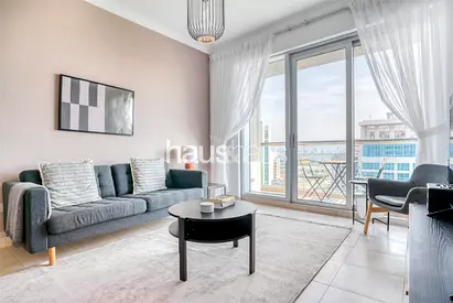 Balcony | Pool & Gym | Bright High Floor 1 Bed