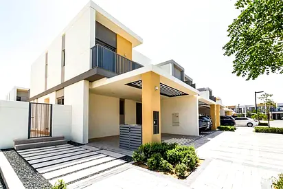 Large Plot | Vacant | Near Amenities