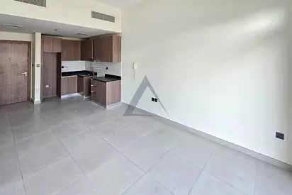 Spacious 1-BR | Community View | Ready To Move in