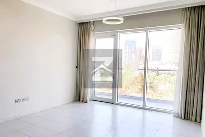 27 April |Spacious 1BR + Laundry | Park View
