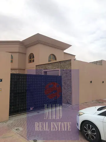 فيلا تجارية | الصفا 2 | إطلالات متعددة على الفناء