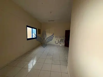 Ready to move studio close kitchen