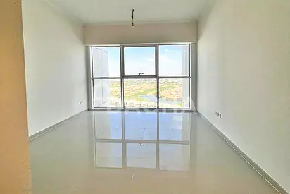 UPGRADED | VACANT | GOLF COURSE VIEW