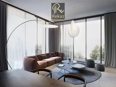 DISTRESS DEAL_POOL VIEW_LUXURY LIVING_BARND NEW!