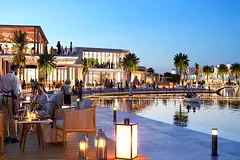 Single Row | Brand New | Facing Park