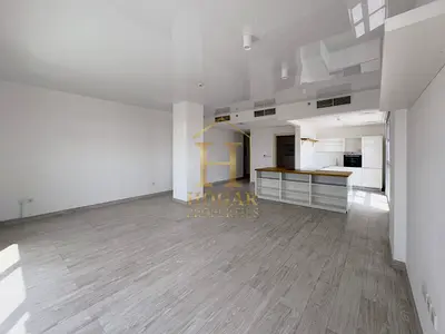 Spacious Villa Views | Prime Location| Huge living