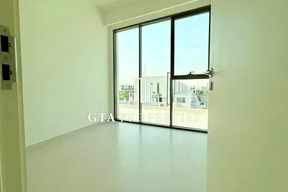 Corner Home | Brand New | Large Garden