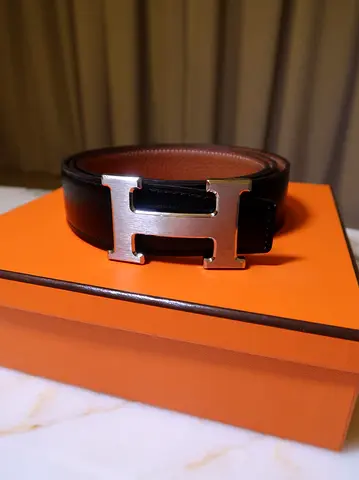 Reversible black/brown leather belt with H-style buckle (pre-owned)