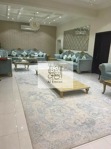 للبيع فيلا في شرقان