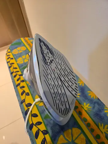 Philips Steam Iron for Efficient Clothing Care