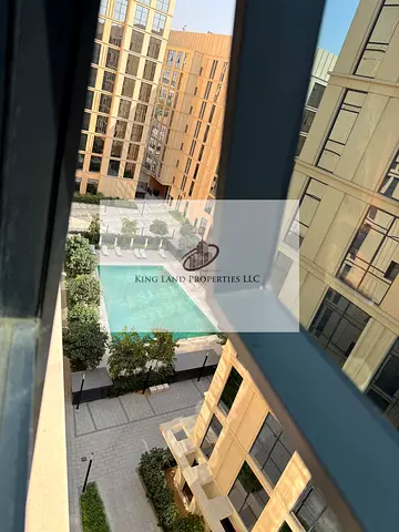 واسع مع 3 حمامات | إطلالة خلابة على حمام السباحة | Premium Living