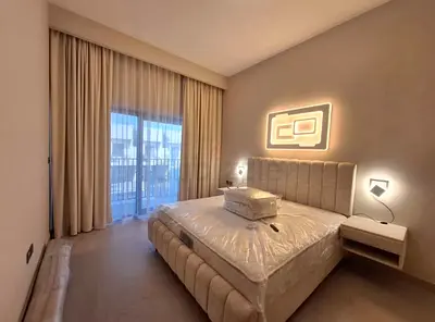 Modern Bed Set with Nightstands