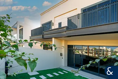 Exclusive | Great Location | Vacant