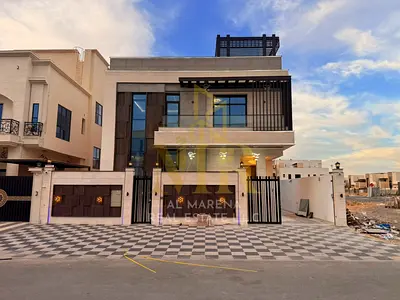 Three floors, 6 rooms, main street, electricity and water included, opposite Al-Hamidiyah Park.