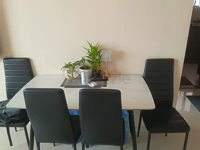Dining table for sale in Sharjah