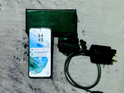 Samsung Mobile Phone with Accessories