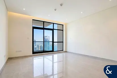 Canal Views | Large Balcony | Rented