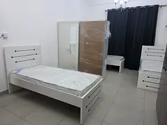 FULLY FURNISHED BEDSPACE BRAND NEW BUILDING FOR EXECUTIVE MALE BACHELORS