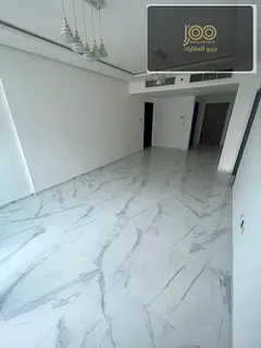 Super deluxe 1BR in Al Nuaimiya 3 on Khalifa St. 2 baths, balcony &amp; open view. Spacious, prime l