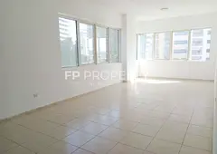 Vacant | Chiller Free | Spacious | Huge Layout