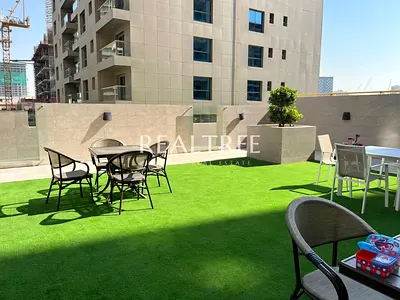 Bright Studio | Huge Layout | Pool View
