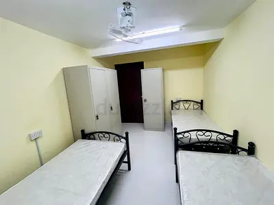 Bachelor Room Available in Bur Dubai (Keralites Only)