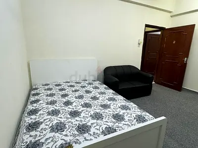 ROOM FOR COUPLE OR EXECUTIVE BACHELOR