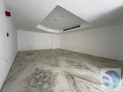 Ready To Move | Cozy Fitted Shop| Chiller free