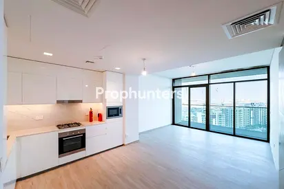 MID FLOOR | WATER VIEW | SPACIOUS | WELL PRICED