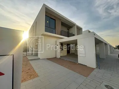 Single Row 4BR | Family Home | Ready To Move
