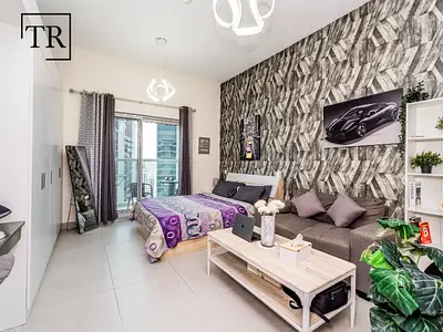 Pool Views | Furnished | Exquisite | Single Row