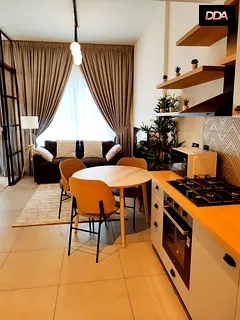 FULLY FURNISHED | EQUIPPED | MID FLOOR