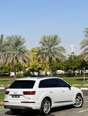 صورة 8 لـ 2016 AUDI Q7