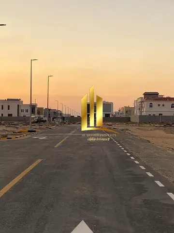 للبيع ارض مميزه سكنية بالشارقة الحوشي ضاحية البديع مساحه 10000 قدم