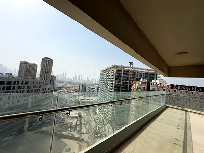 Vacant | Modern 2-bedroom Apartment | Spacious Layout