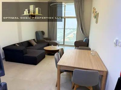 Vacant I Furnished I Higher Floor I
