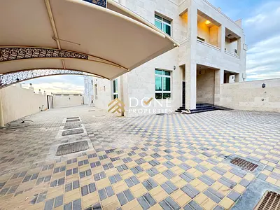 Hot offer luxury 4bedroom sparte majlis /waderobe/Master bedroom/parking/only jest 120k