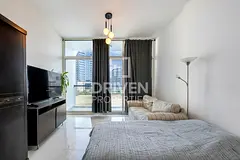 Bright Studio | Mid Floor | Opportunity Deal