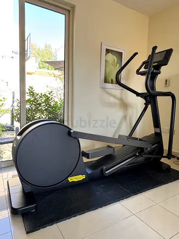 Technogym elliptical synchro live New