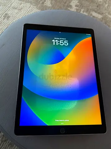 iPad Pro 12.9 32gb WiFi only (display shade)