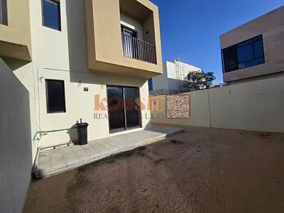 عائد قوي  | قريب من دبي ا بيئة هادئة وآمنة