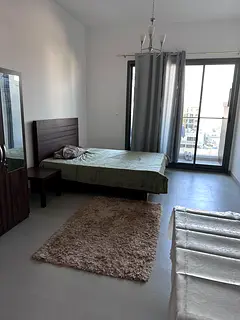 غرفه مفتوحه لشخص بحمام واحد خاص وبلكونه شقه غرفه وصاله 2600 Open Room in 1BHK With private bathroom