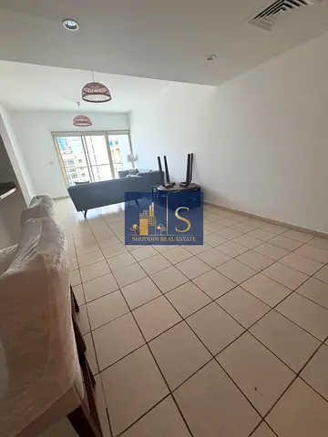 VACANT | BALCONY | LARGE LAYOUT