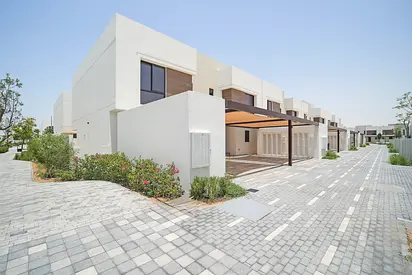 Upcoming | Double Row | Corner Townhouse