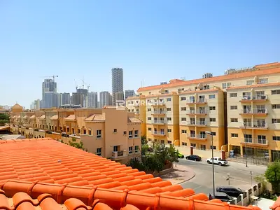 COMMUNITY VIEW | UNFURNISHED | READY TO MOVE