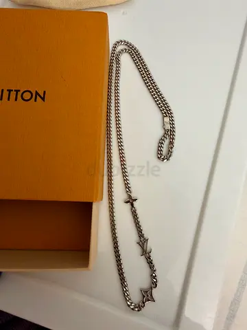 My silver chain necklace with star charms (pre-owned)