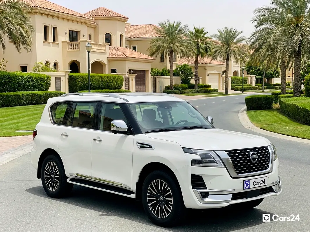 Nissan Patrol 2023 — photo 1 of 13